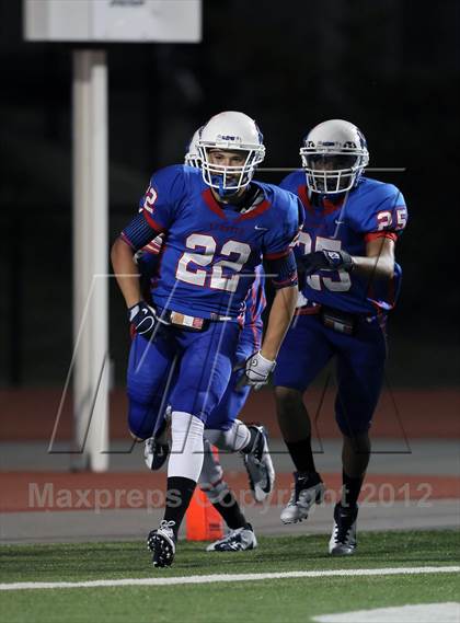 Thumbnail 2 in Rouse @ Leander photogallery.