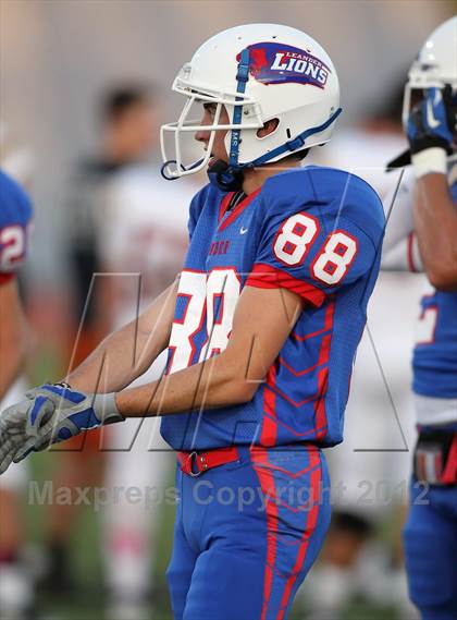 Thumbnail 2 in Rouse @ Leander photogallery.