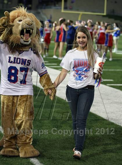 Thumbnail 3 in Rouse @ Leander photogallery.
