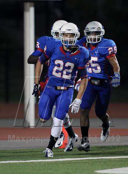 Thumbnail 3 in Rouse @ Leander photogallery.