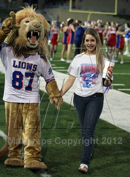 Thumbnail 1 in Rouse @ Leander photogallery.