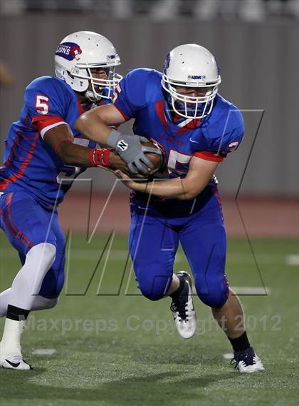 Thumbnail 3 in Rouse @ Leander photogallery.