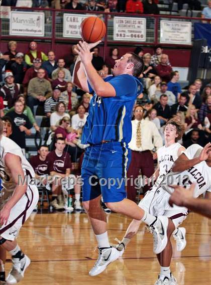 Thumbnail 2 in Christian Academy of Knoxville vs. Alcoa (Region 2-AA Semifinal) photogallery.