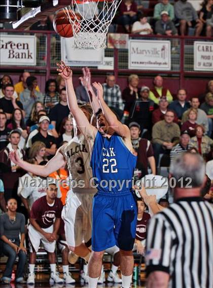 Thumbnail 3 in Christian Academy of Knoxville vs. Alcoa (Region 2-AA Semifinal) photogallery.