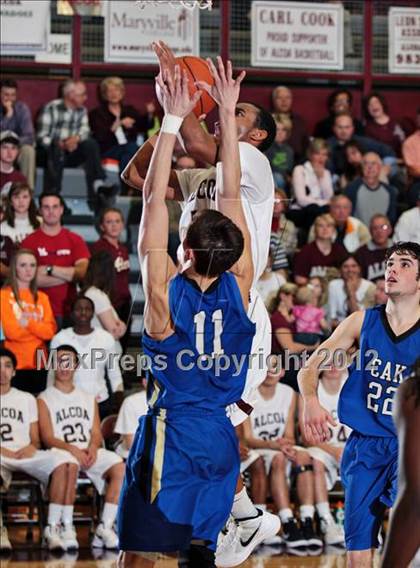 Thumbnail 2 in Christian Academy of Knoxville vs. Alcoa (Region 2-AA Semifinal) photogallery.