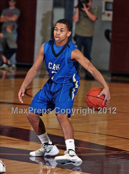 Thumbnail 1 in Christian Academy of Knoxville vs. Alcoa (Region 2-AA Semifinal) photogallery.