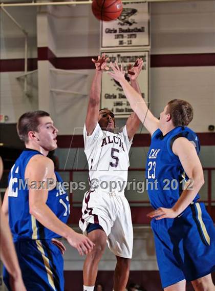 Thumbnail 1 in Christian Academy of Knoxville vs. Alcoa (Region 2-AA Semifinal) photogallery.