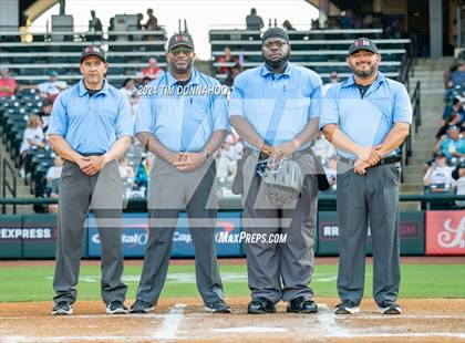 Thumbnail 2 in Centerville vs. Collinsville (UIL 2A Baseball Semifinal) photogallery.