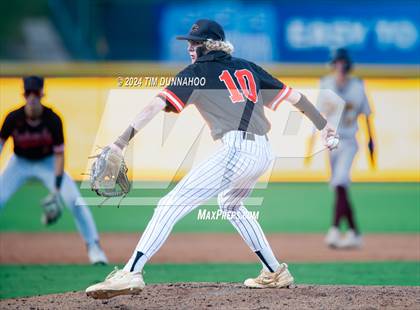 Thumbnail 2 in Centerville vs. Collinsville (UIL 2A Baseball Semifinal) photogallery.