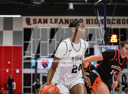 Thumbnail 3 in Bishop O'Dowd vs. California (CIF NCS Division 1 Final) photogallery.