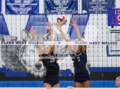 Thumbnail 3 in McKinney Boyd @ Plano West photogallery.