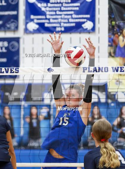 Thumbnail 2 in McKinney Boyd @ Plano West photogallery.