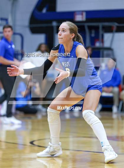 Thumbnail 1 in McKinney Boyd @ Plano West photogallery.