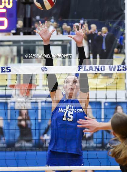 Thumbnail 3 in McKinney Boyd @ Plano West photogallery.