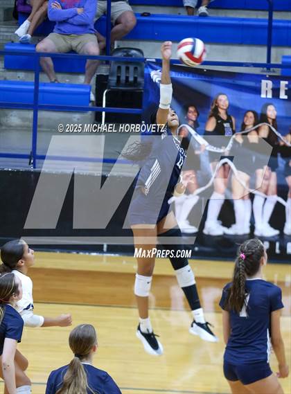 Thumbnail 1 in McKinney Boyd @ Plano West photogallery.