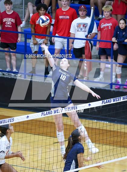 Thumbnail 1 in McKinney Boyd @ Plano West photogallery.