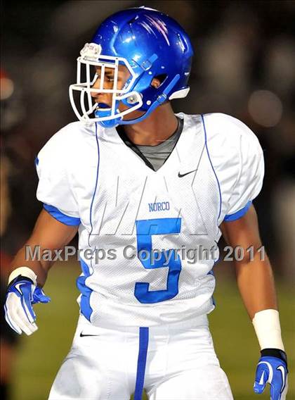 Thumbnail 1 in Etiwanda vs. Norco photogallery.