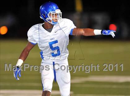 Thumbnail 2 in Etiwanda vs. Norco photogallery.