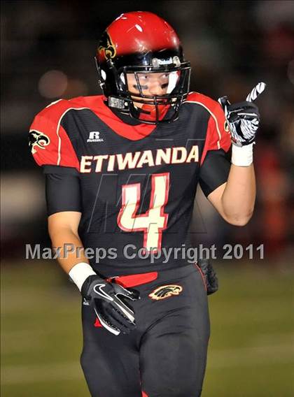 Thumbnail 2 in Etiwanda vs. Norco photogallery.