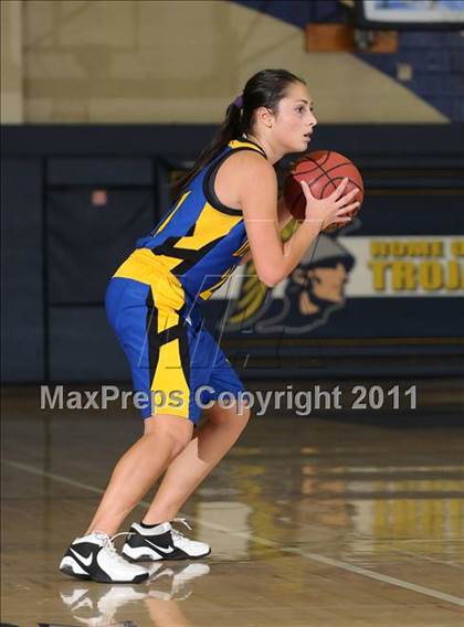 Thumbnail 2 in Del Campo vs. Oak Ridge (Trojan Toss-Up) photogallery.