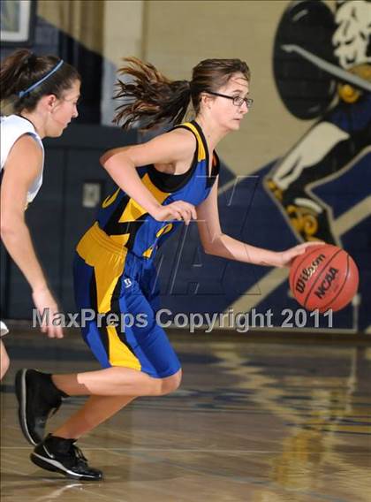 Thumbnail 1 in Del Campo vs. Oak Ridge (Trojan Toss-Up) photogallery.