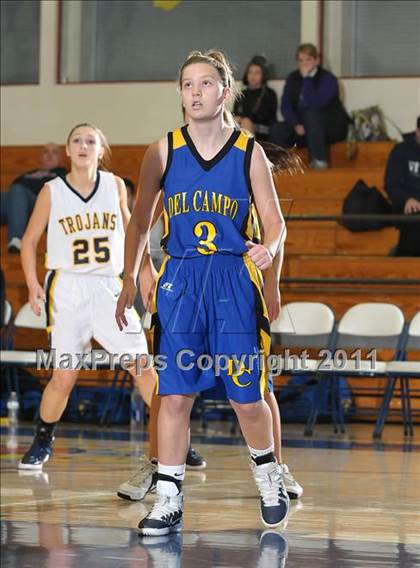 Thumbnail 1 in Del Campo vs. Oak Ridge (Trojan Toss-Up) photogallery.
