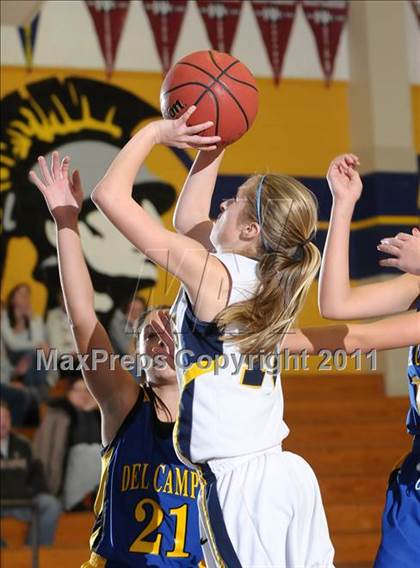 Thumbnail 2 in Del Campo vs. Oak Ridge (Trojan Toss-Up) photogallery.