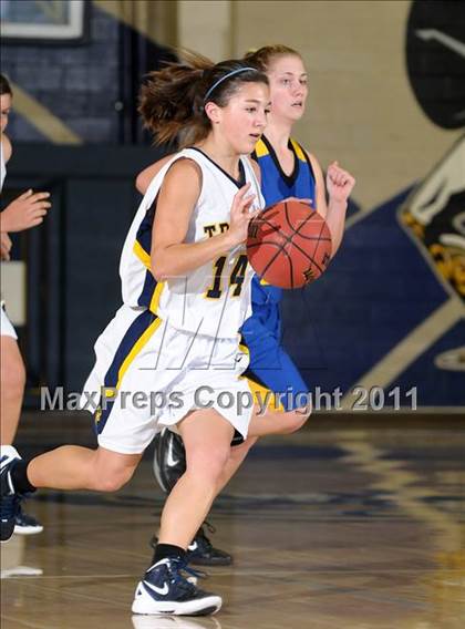 Thumbnail 2 in Del Campo vs. Oak Ridge (Trojan Toss-Up) photogallery.