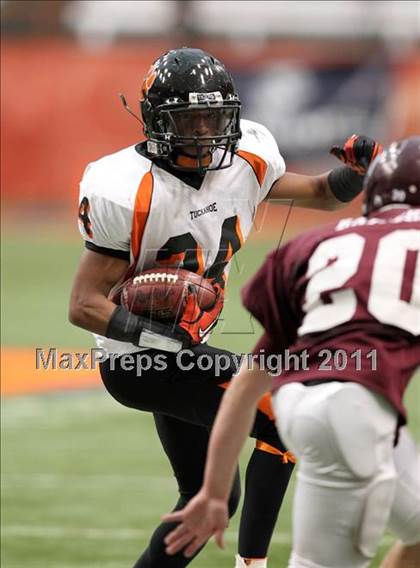Thumbnail 2 in Tuckahoe vs. Caledonia-Mumford (NYSPHSAA Class D Final) photogallery.