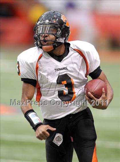 Thumbnail 2 in Tuckahoe vs. Caledonia-Mumford (NYSPHSAA Class D Final) photogallery.