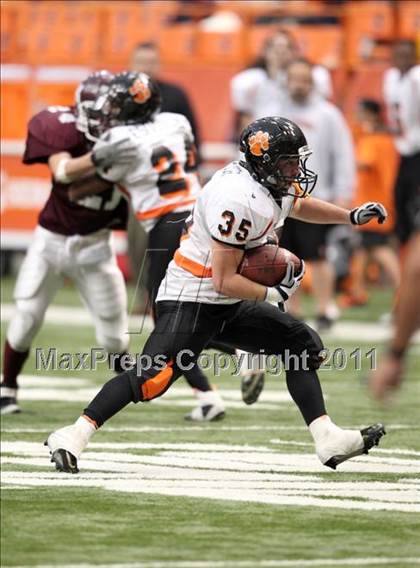 Thumbnail 3 in Tuckahoe vs. Caledonia-Mumford (NYSPHSAA Class D Final) photogallery.