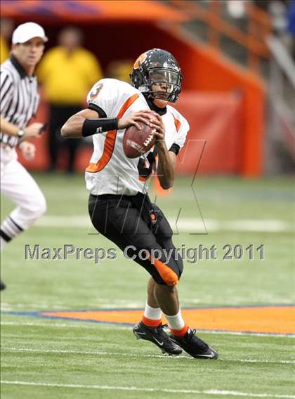 Thumbnail 3 in Tuckahoe vs. Caledonia-Mumford (NYSPHSAA Class D Final) photogallery.