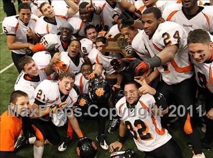 Thumbnail 3 in Tuckahoe vs. Caledonia-Mumford (NYSPHSAA Class D Final) photogallery.
