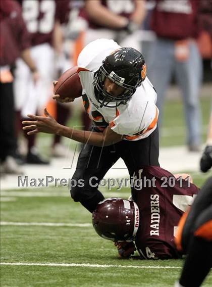 Thumbnail 2 in Tuckahoe vs. Caledonia-Mumford (NYSPHSAA Class D Final) photogallery.