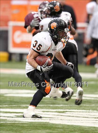 Thumbnail 2 in Tuckahoe vs. Caledonia-Mumford (NYSPHSAA Class D Final) photogallery.