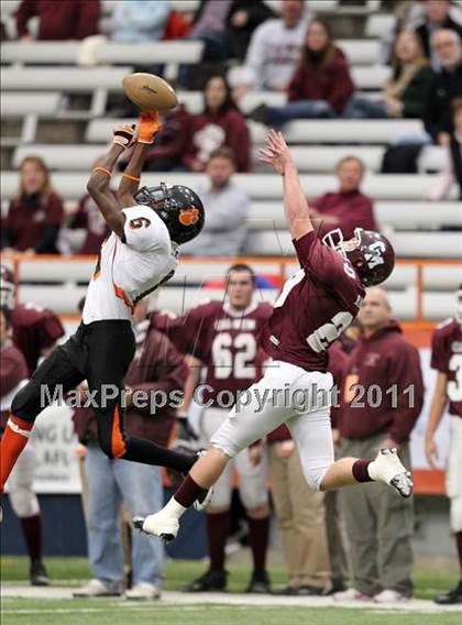 Thumbnail 3 in Tuckahoe vs. Caledonia-Mumford (NYSPHSAA Class D Final) photogallery.