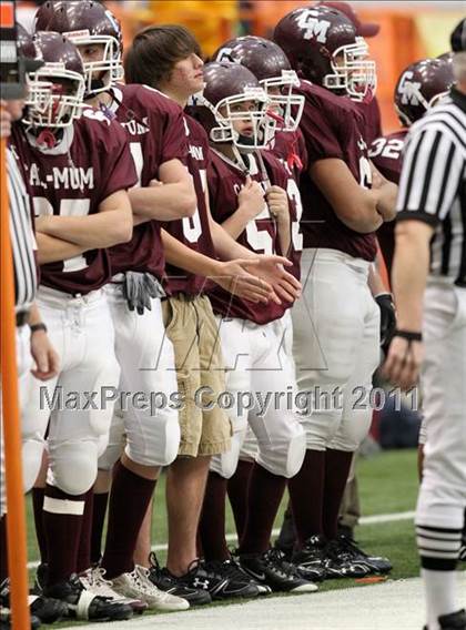 Thumbnail 2 in Tuckahoe vs. Caledonia-Mumford (NYSPHSAA Class D Final) photogallery.