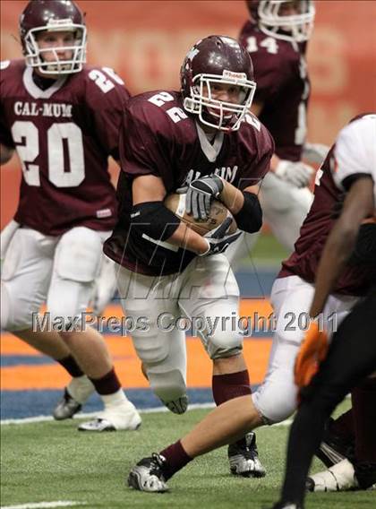 Thumbnail 2 in Tuckahoe vs. Caledonia-Mumford (NYSPHSAA Class D Final) photogallery.