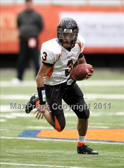 Thumbnail 1 in Tuckahoe vs. Caledonia-Mumford (NYSPHSAA Class D Final) photogallery.