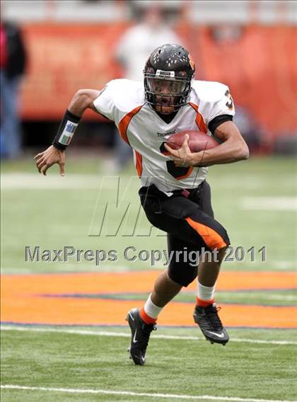Thumbnail 2 in Tuckahoe vs. Caledonia-Mumford (NYSPHSAA Class D Final) photogallery.