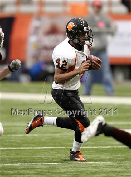 Thumbnail 3 in Tuckahoe vs. Caledonia-Mumford (NYSPHSAA Class D Final) photogallery.