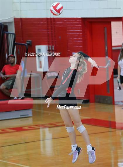 Thumbnail 1 in Lincolnton @ Newton-Conover photogallery.