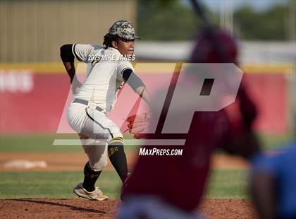 Thumbnail 3 in 44th Annual FACA South All-Stars vs East All-Stars photogallery.