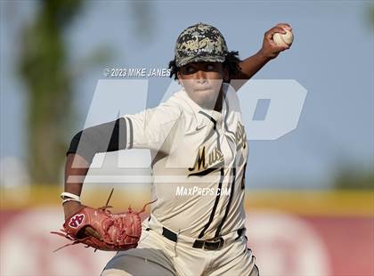 Thumbnail 3 in 44th Annual FACA South All-Stars vs East All-Stars photogallery.
