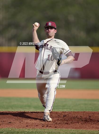 Thumbnail 1 in 44th Annual FACA South All-Stars vs East All-Stars photogallery.