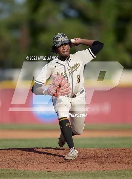 Thumbnail 3 in 44th Annual FACA South All-Stars vs East All-Stars photogallery.