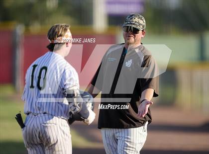 Thumbnail 3 in 44th Annual FACA South All-Stars vs East All-Stars photogallery.