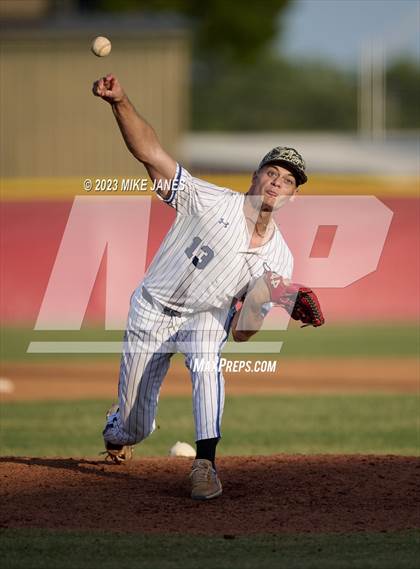 Thumbnail 2 in 44th Annual FACA South All-Stars vs East All-Stars photogallery.
