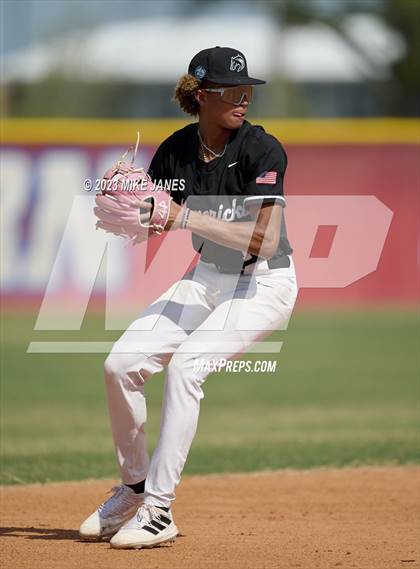 Thumbnail 3 in 44th Annual FACA South All-Stars vs East All-Stars photogallery.