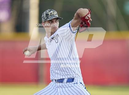 Thumbnail 3 in 44th Annual FACA South All-Stars vs East All-Stars photogallery.